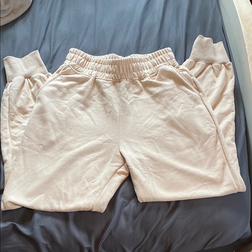 Yovela Womens Cream Jogger Pants